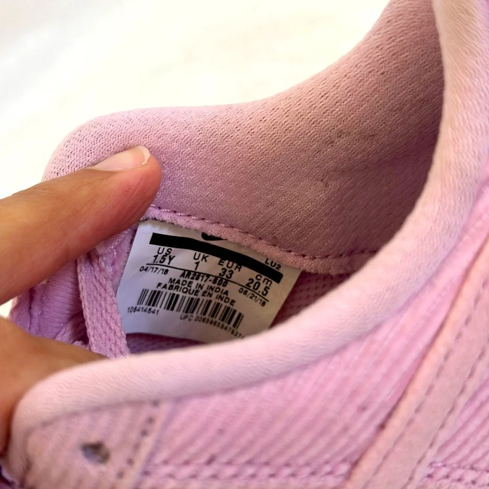 Pink Girl’s Nike * 1.5youth - Picture 4 of 4
